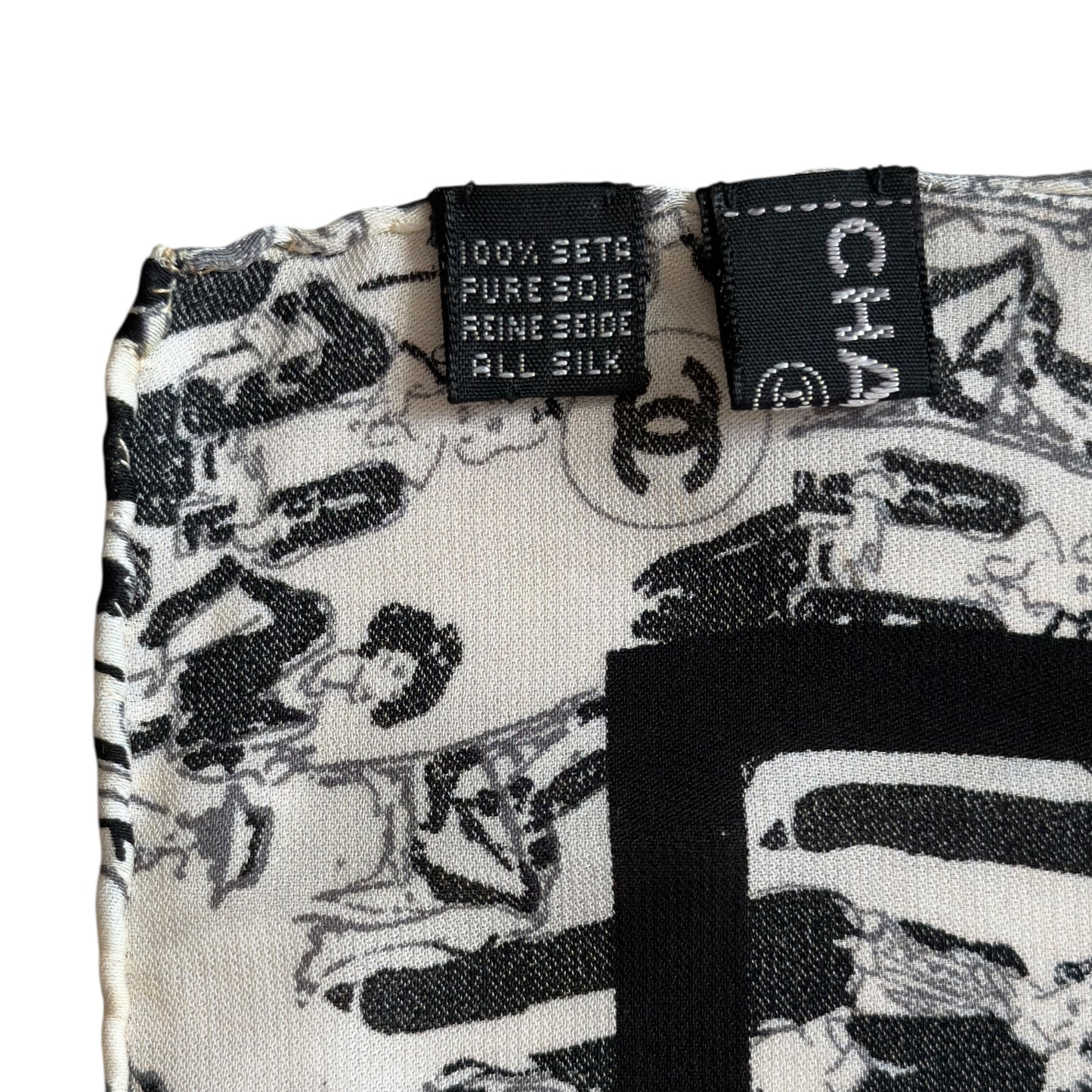 CHANEL 絲巾