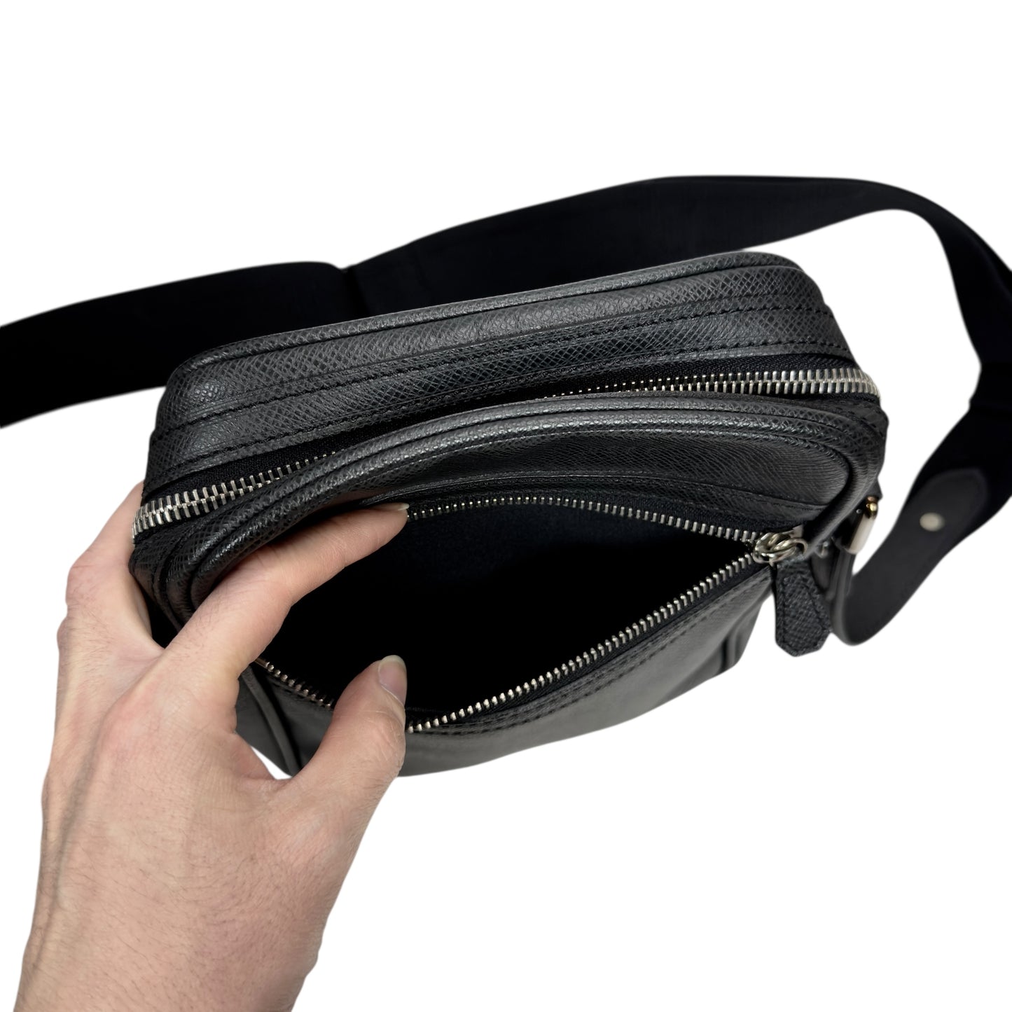 LOUIS VUITTON Danube 斜揹袋