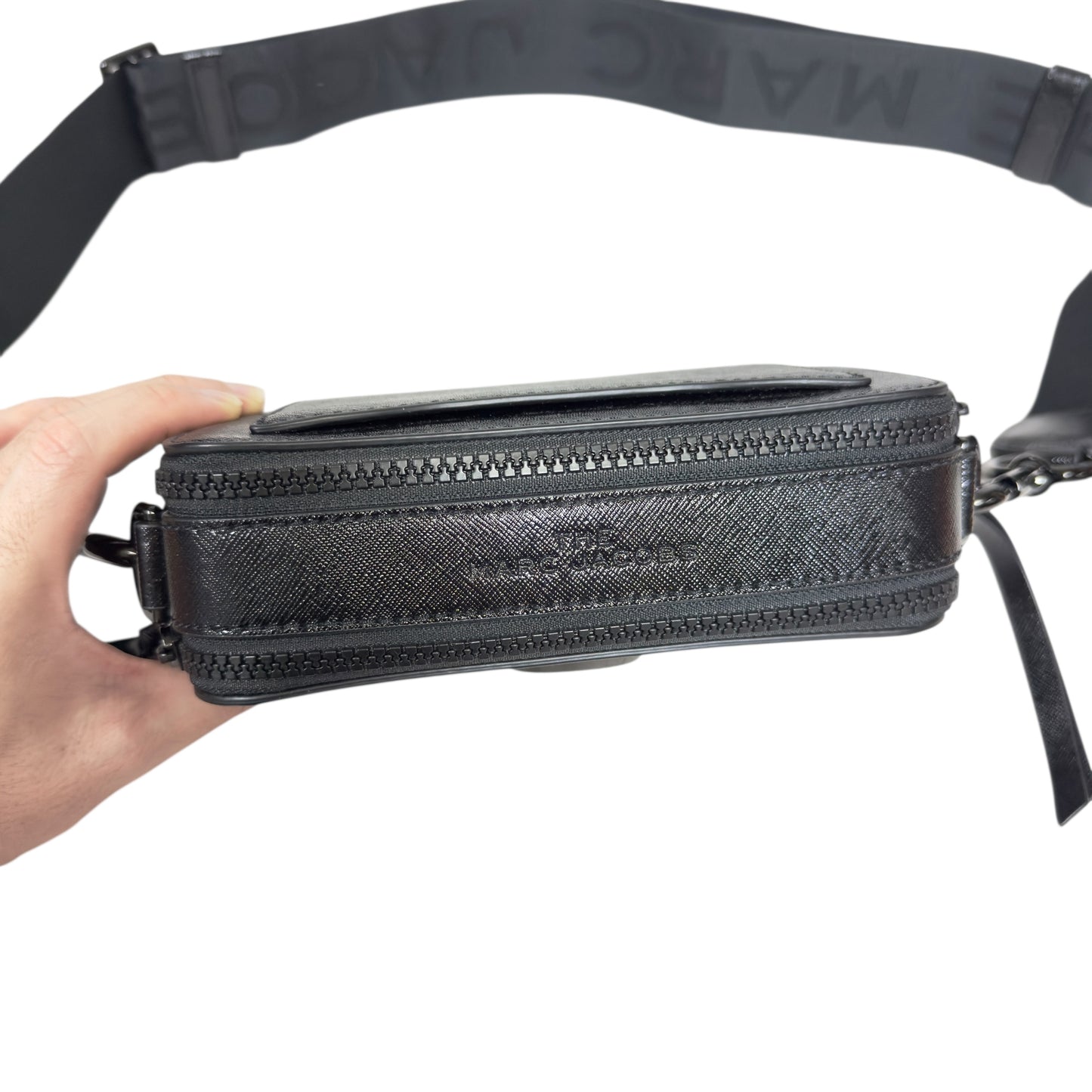 MARC JACOBS Softshot So Black 斜揹袋