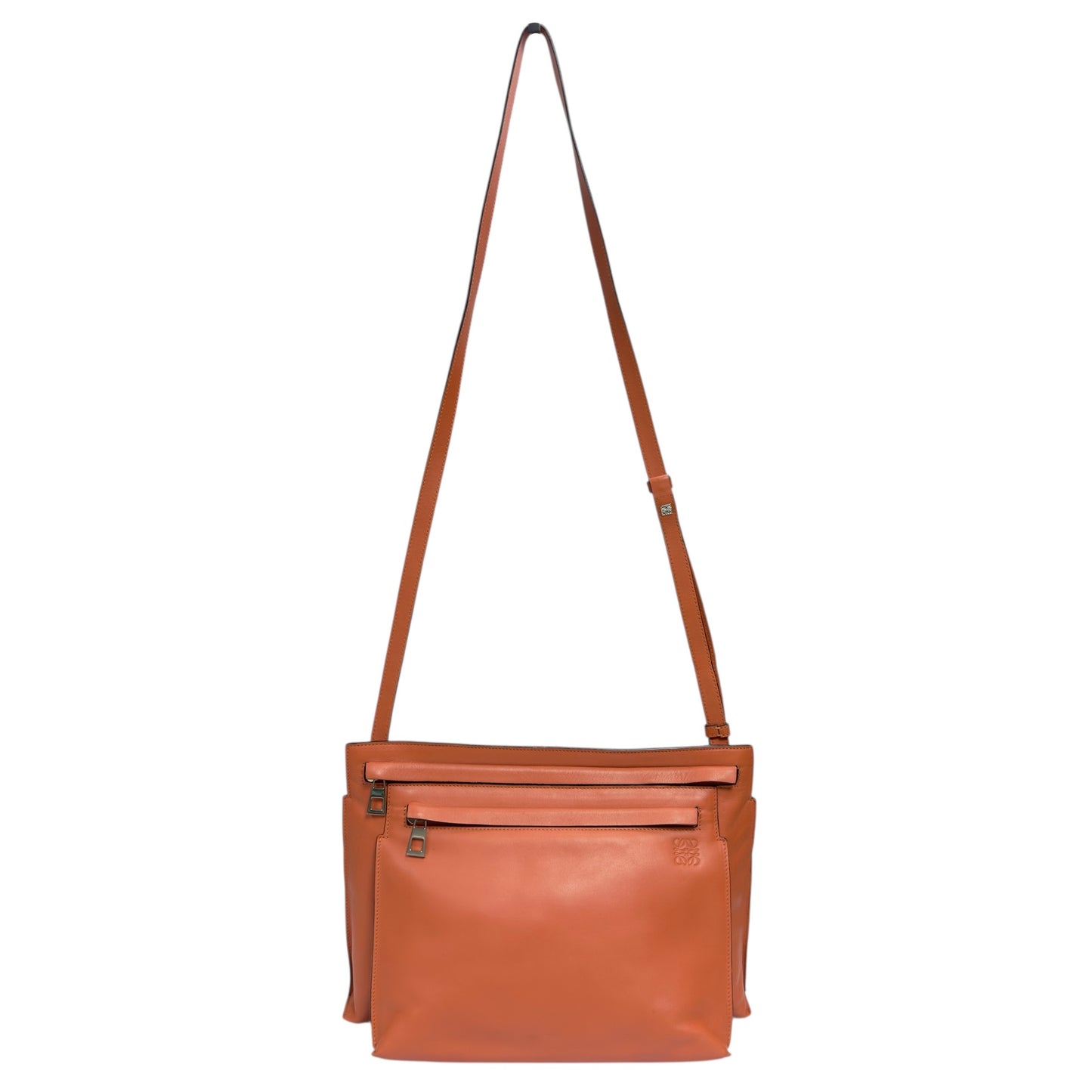 LOEWE 斜揹袋