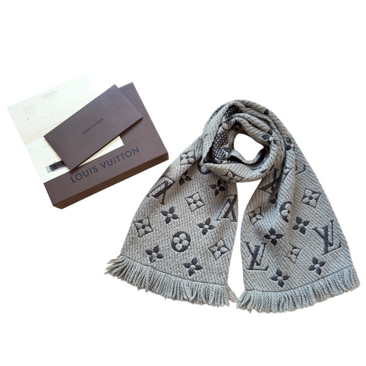 LOUIS VUITTON Logomania 老花 圍巾