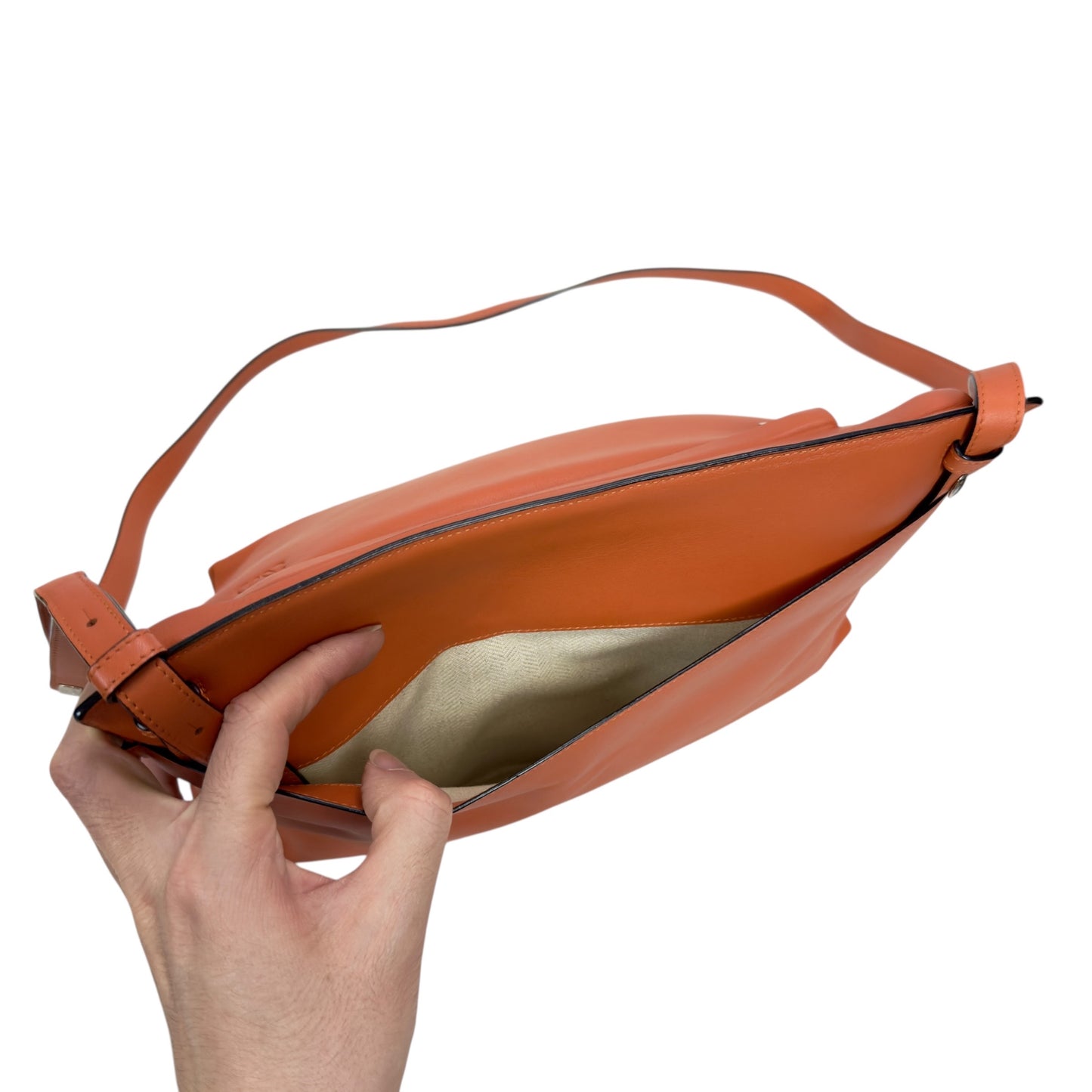 LOEWE 斜揹袋
