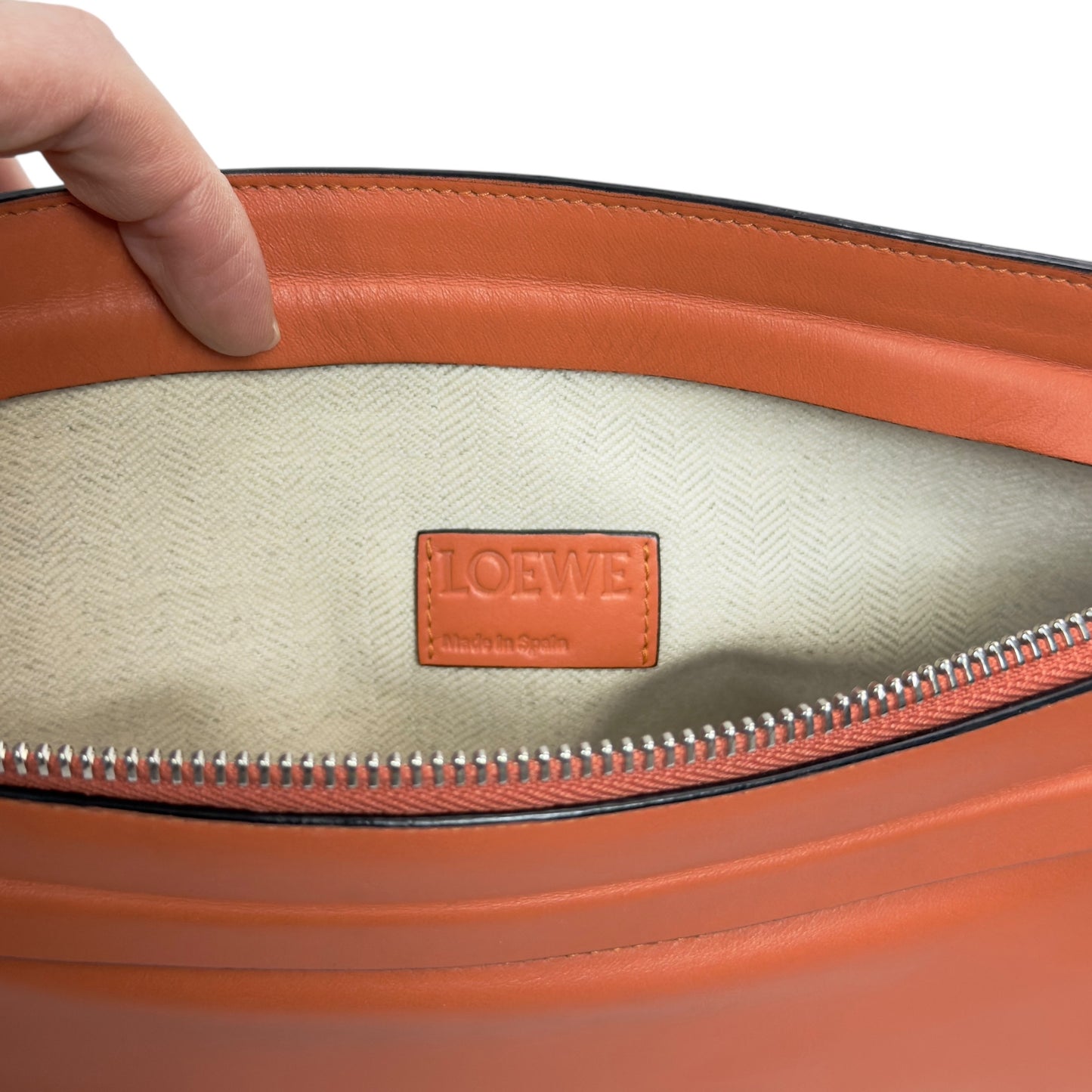 LOEWE 斜揹袋