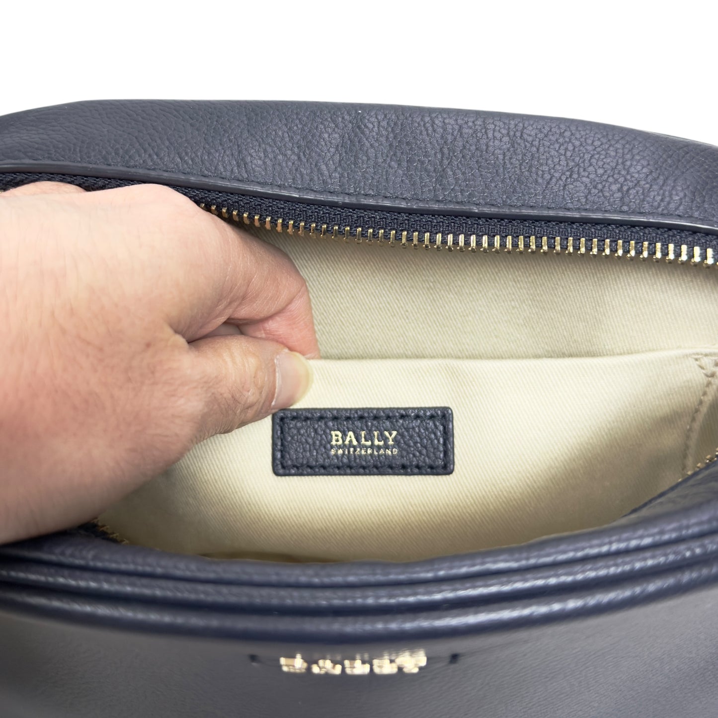 BALLY 肩背包