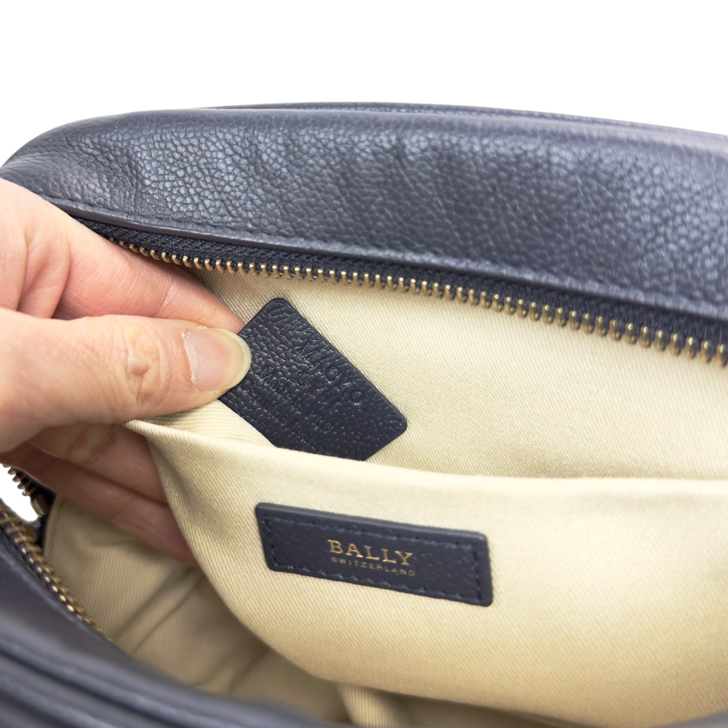 BALLY 肩背包