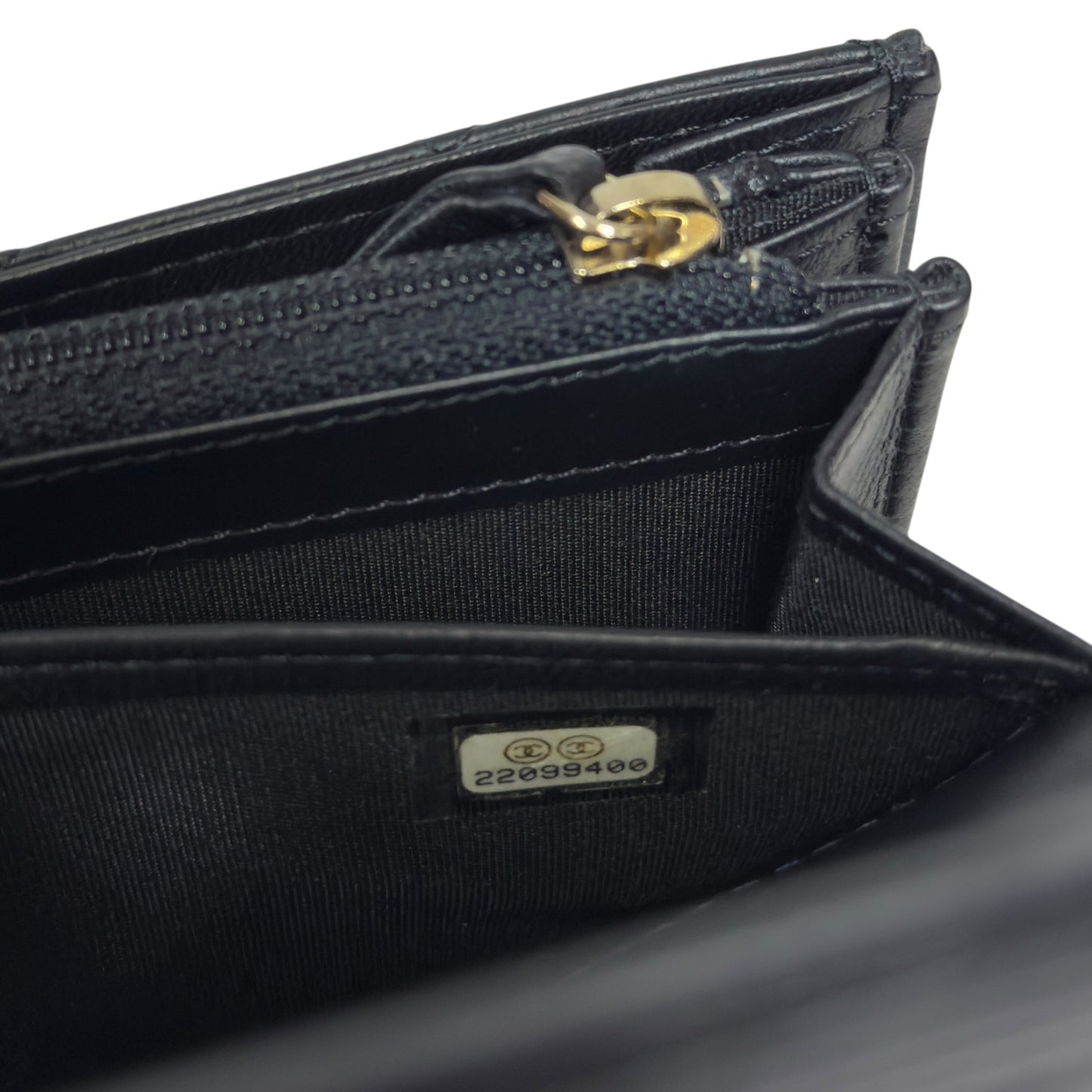 CHANEL *自加鏈＞送無品牌扣＋無品牌鏈帶* Boy 長銀包 WOC